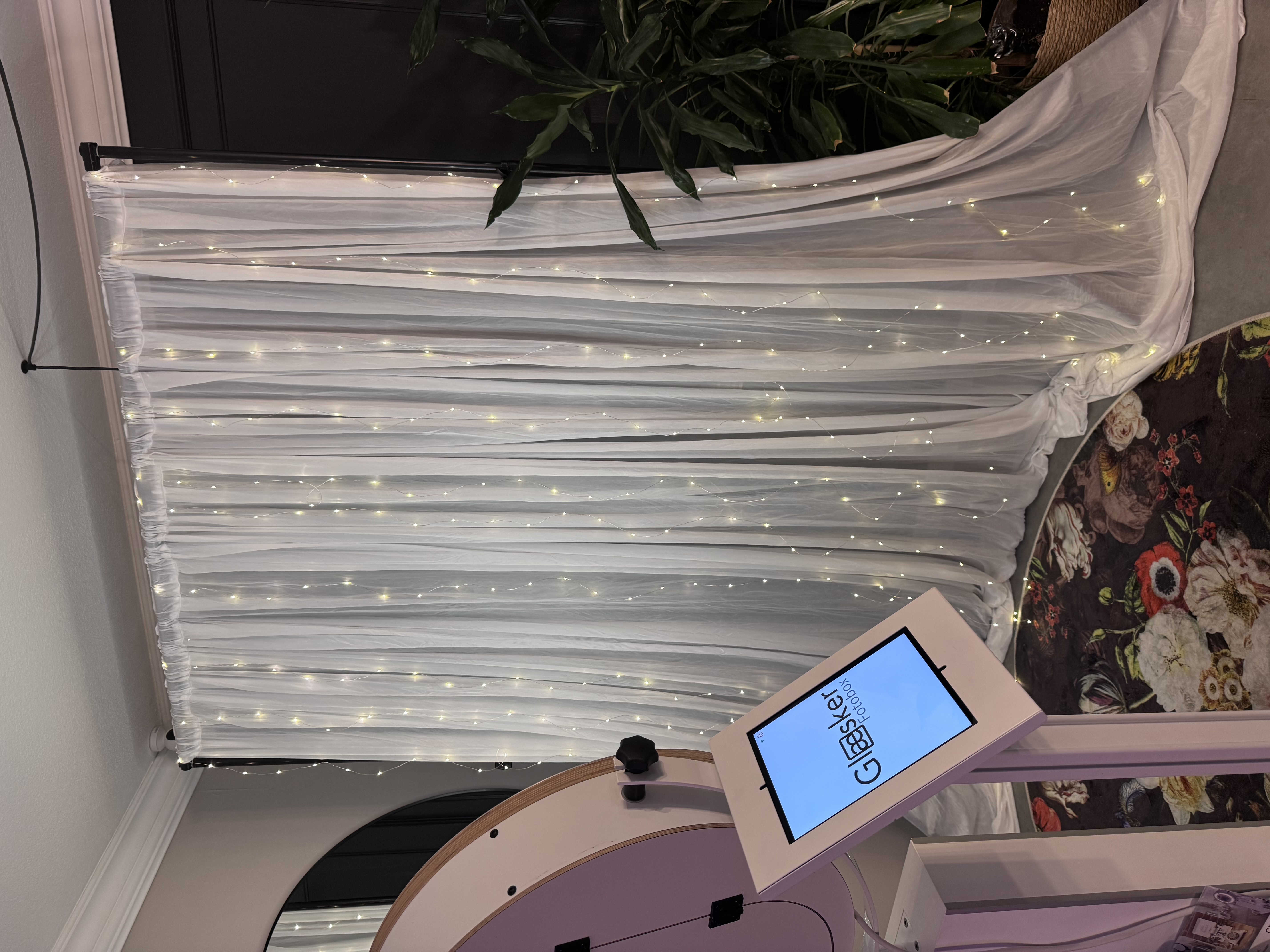 Glaesker Fotohintergrund Romantik weiß mit Lichterkette