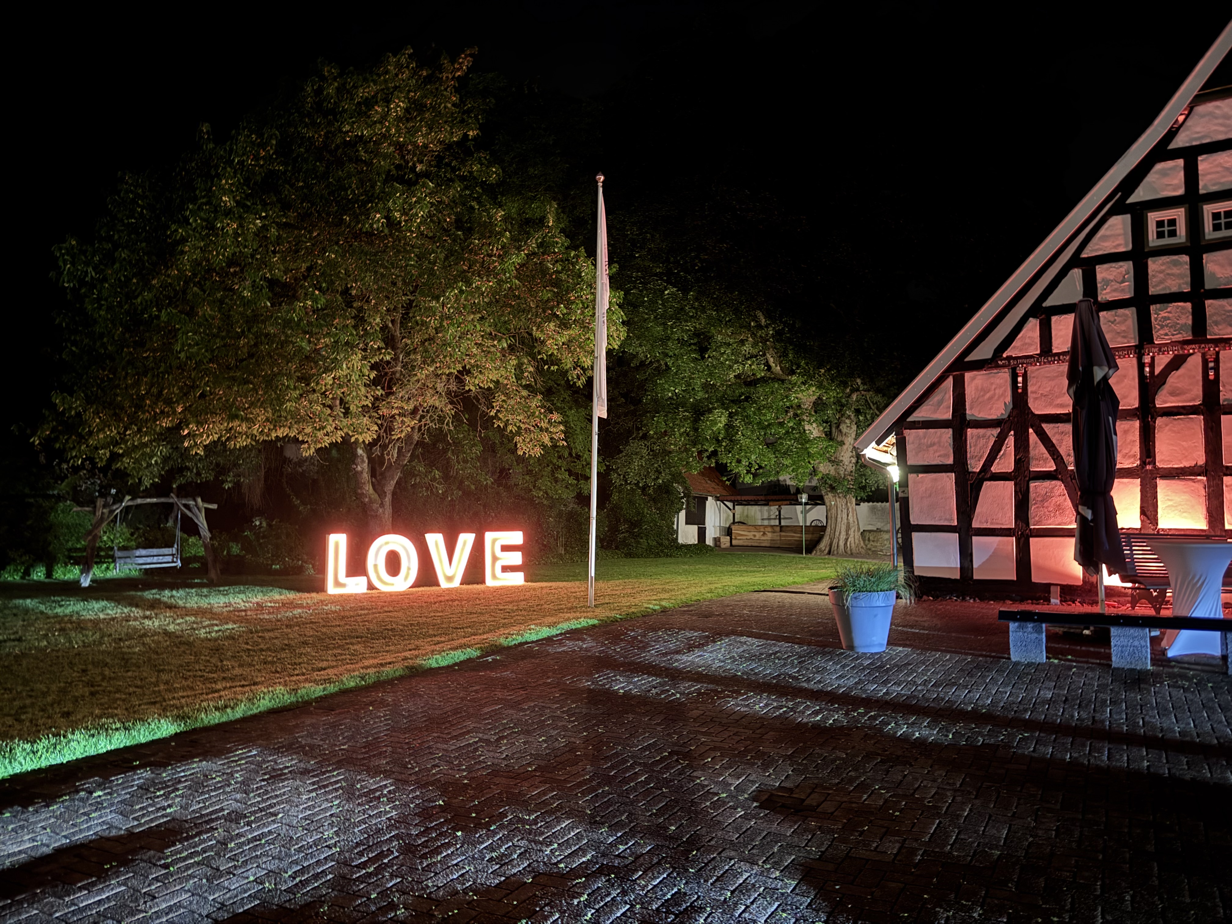 XXL-Love Buchstaben Neon Ansicht 8