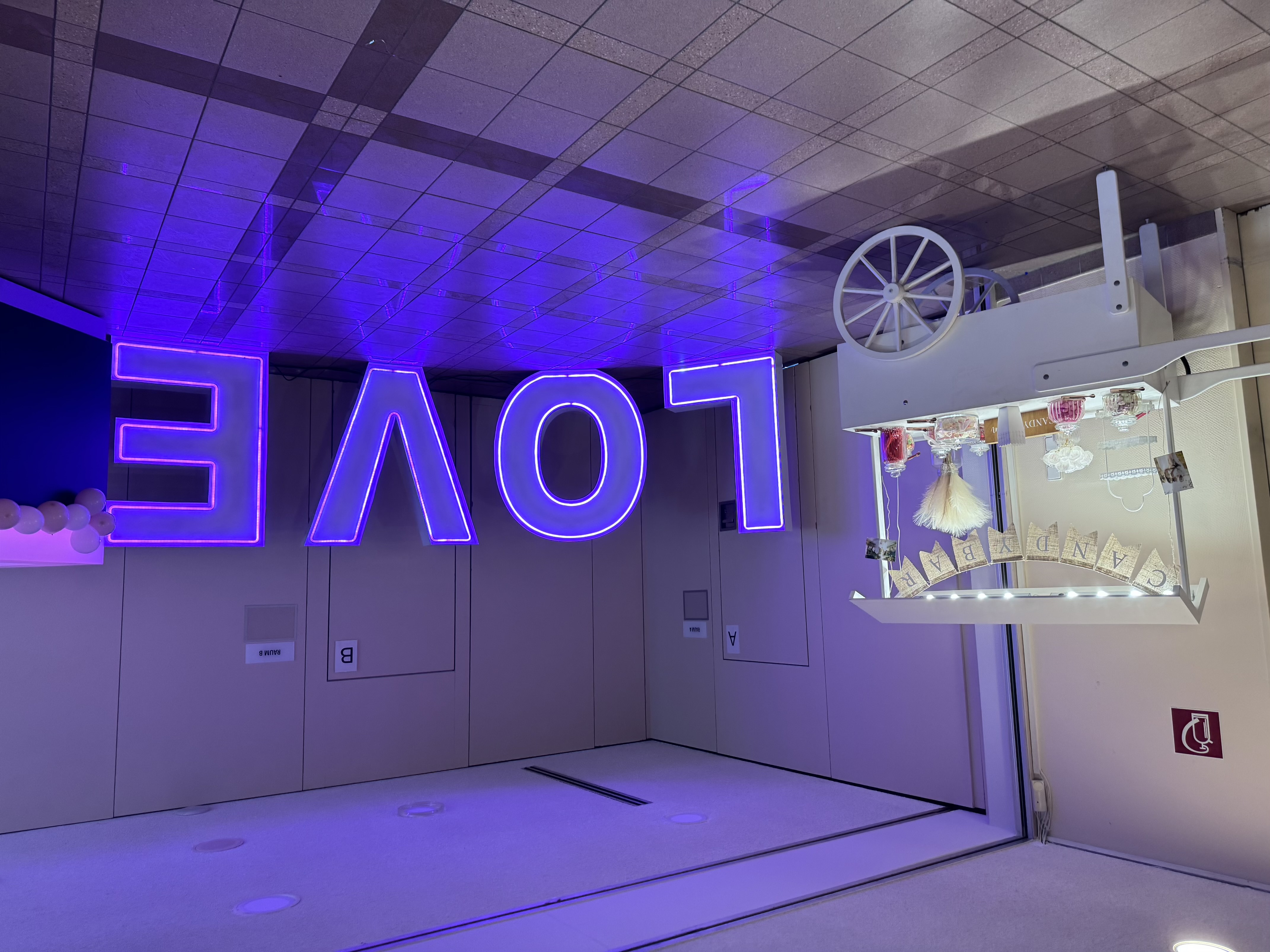 XXL-Love Buchstaben Neon Ansicht 4